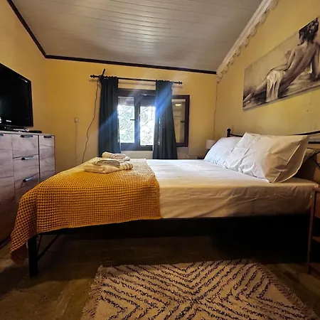 Lidden Tree Holiday home