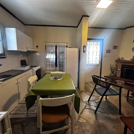 Lidden Tree * Peraía